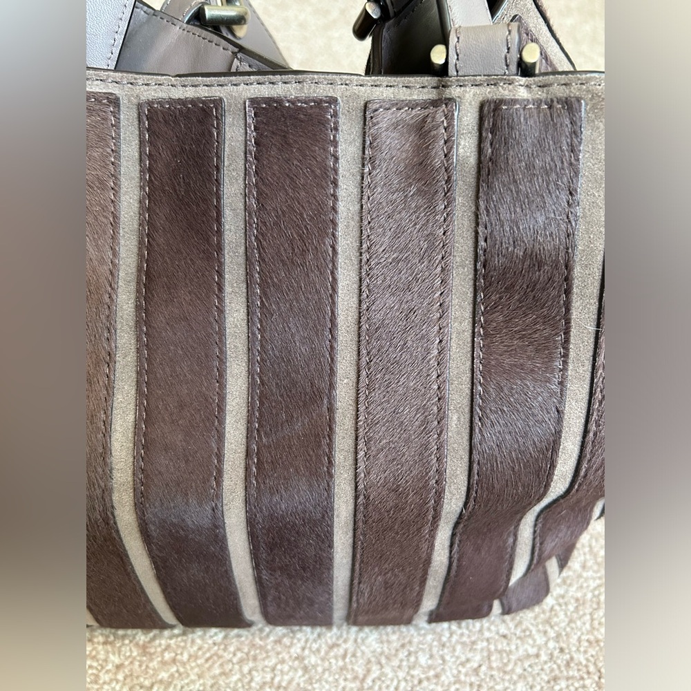 NWOT Authentic MICHAEL KORS Bucket Bag Purse - excellent unused condition - Picture 4 of 13